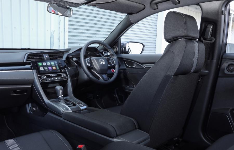 Интерьер Honda Civic VTi-S Hatchback (FK) 2020 года  (AU) (фото 28 из 33)